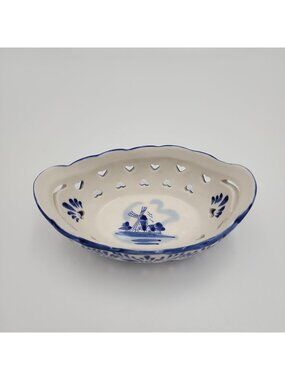 Vintage Delft Ware Hand Painted Porcelain Trinket Dish Bowls 5.5x3.5” Blue White